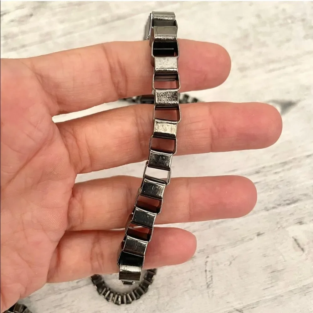 Dark grey square link necklace